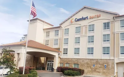 Comfort Suites