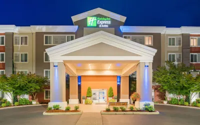 Holiday Inn Express & Suites Marysville, an IHG Hotel