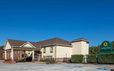 La Quinta Inn by Wyndham Calhoun South I-75