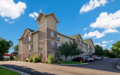 Suburban Studios Denver Central-Arvada