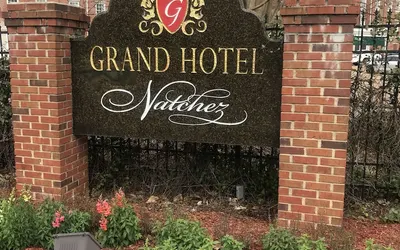 Natchez Grand Hotel & Suites On the River