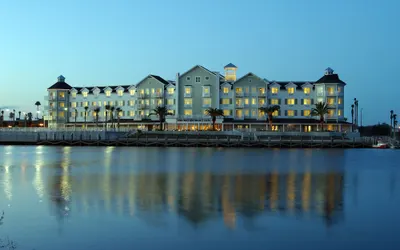 The Waterfront Inn