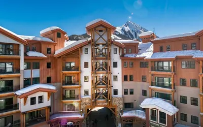 Lodge at Mountaineer Square
