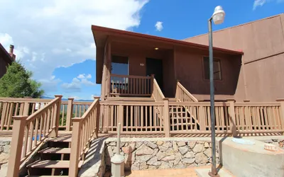 Crown Point Resort