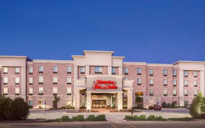 Hampton Inn & Suites West Bend