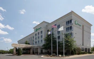 Holiday Inn Winchester Se-Historic Gateway, an IHG Hotel