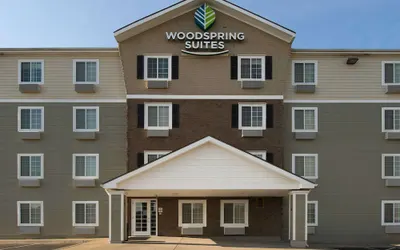 WoodSpring Suites Kansas City Mission