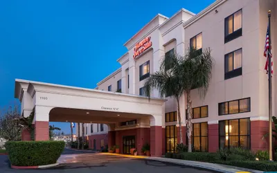 Hampton Inn & Suites Tulare