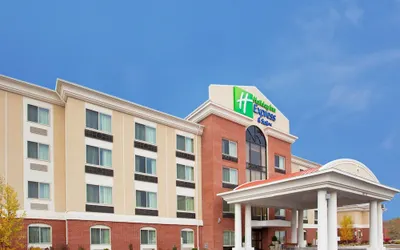 Holiday Inn Express Hotel & Suites Niagara Falls, an IHG Hotel