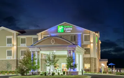 Holiday Inn Express Hotel & Suites Clarksville, an IHG Hotel