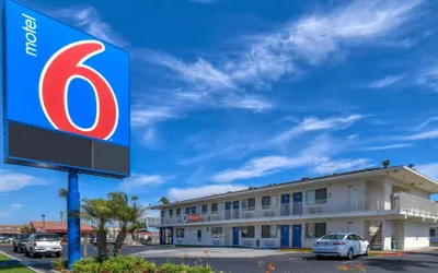 Motel 6 Stanton, CA