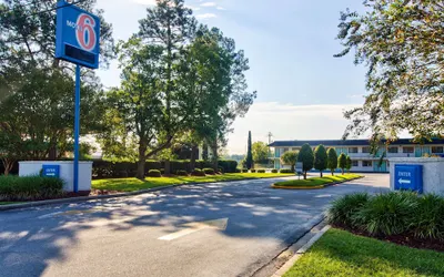 Motel 6 Valdosta, GA - University