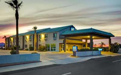 Motel 6 Lake Havasu, AZ - Lakeside