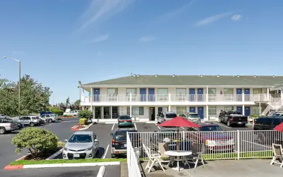 Motel 6 Tacoma, WA - South