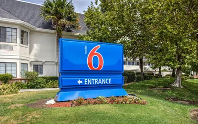 Motel 6 Fairfield, CA - North