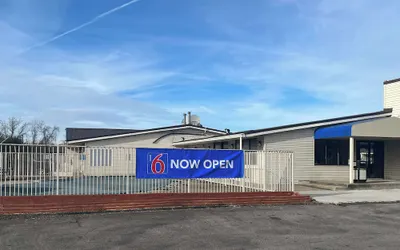 Motel 6 Cross Lanes, WV - Goff Mountain Rd