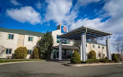 Motel 6 Pottstown, PA