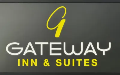 Gateway Inn & Suites