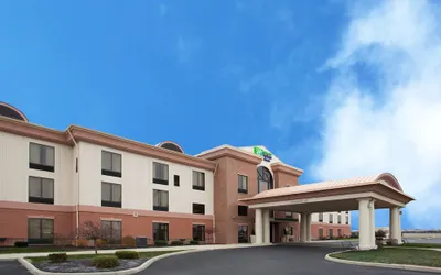 Holiday Inn Express Hotel & Suites Bowling Green, an IHG Hotel