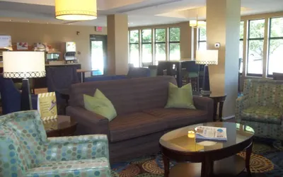 Holiday Inn Express Hotel & Suites Winchester, an IHG Hotel