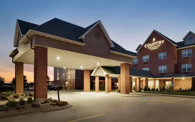 Country Inn & Suites by Radisson, Coralville, IA