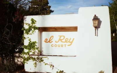 El Rey Court