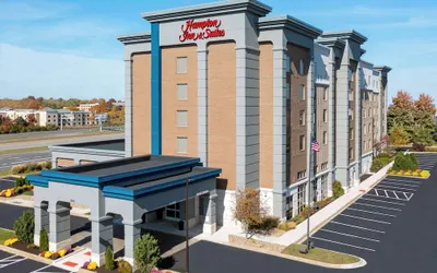 Hampton Inn & Suites Cleveland-Beachwood