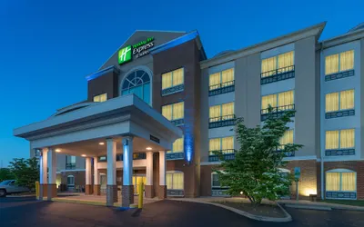 Holiday Inn Express Hotel & Suites Woodbridge, an IHG Hotel