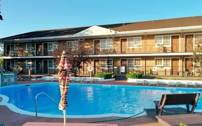 Budget Host East End Hotel in Riverhead