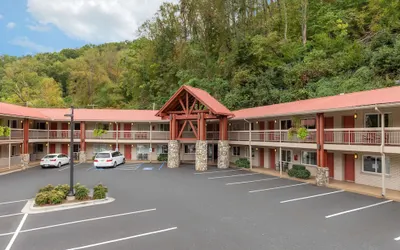 Econo Lodge Cherokee Near River Park