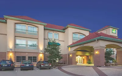 La Quinta Inn & Suites by Wyndham Houston West at Clay Road