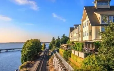 Chrysalis Inn & Spa Bellingham, Curio Collection by Hilton