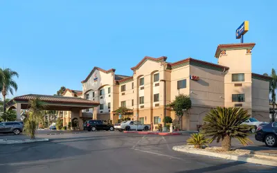 Comfort Suites Redlands