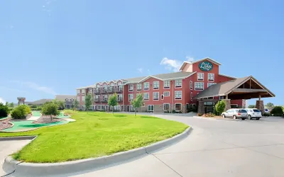 Norfolk Lodge & Suites, an Ascend Collection Hotel