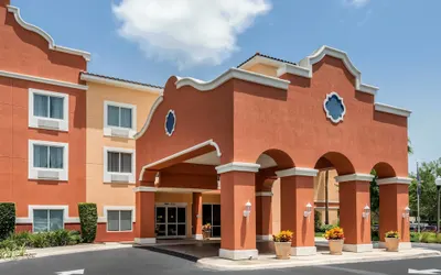Comfort Suites Lady Lake - The Villages