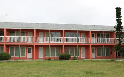 Executive Keys Condominiums on the Beach