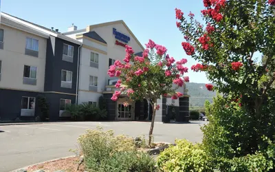 Fairfield Inn & Suites by Marriott Ukiah - Mendocino County