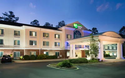 Holiday Inn Exp Walterboro, an IHG Hotel