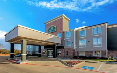 La Quinta Inn & Suites by Wyndham Dallas Mesquite