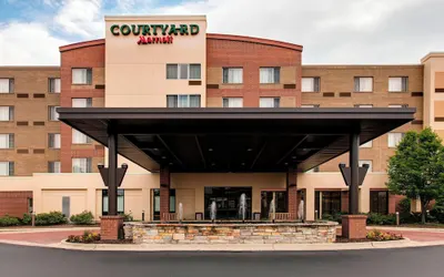 Courtyard by Marriott Chicago Schaumburg/Woodfield Mall