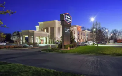 Hampton Inn & Suites Youngstown-Canfield