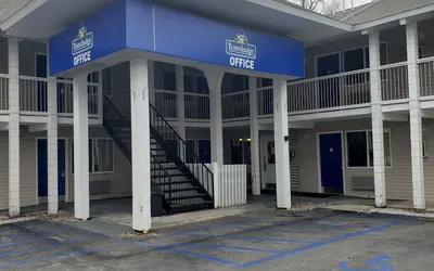 Travelodge by Wyndham Traverse City MI