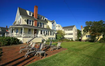 The Beach House Inn