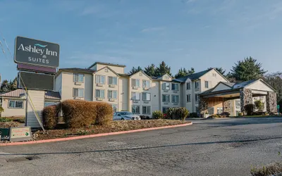 The Ashley Inn & Suites