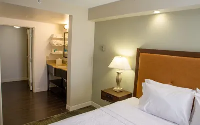 Hampton Inn & Suites Albany-Downtown