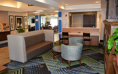 Holiday Inn Express Evanston, an IHG Hotel