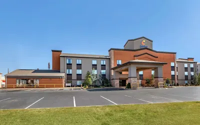 Comfort Inn & Suites Pauls Valley - City Lake