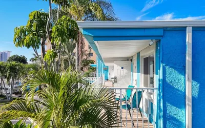 The Bayside Inn & Marina