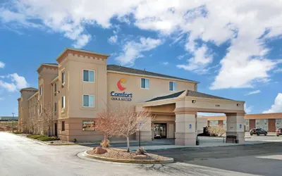 Comfort Inn & Suites