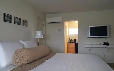 Le Cabanon Motel
